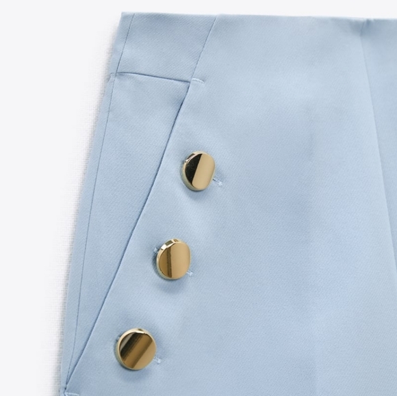 Zara* bermuda blue shorts with gold buttons - Picture 8 of 8